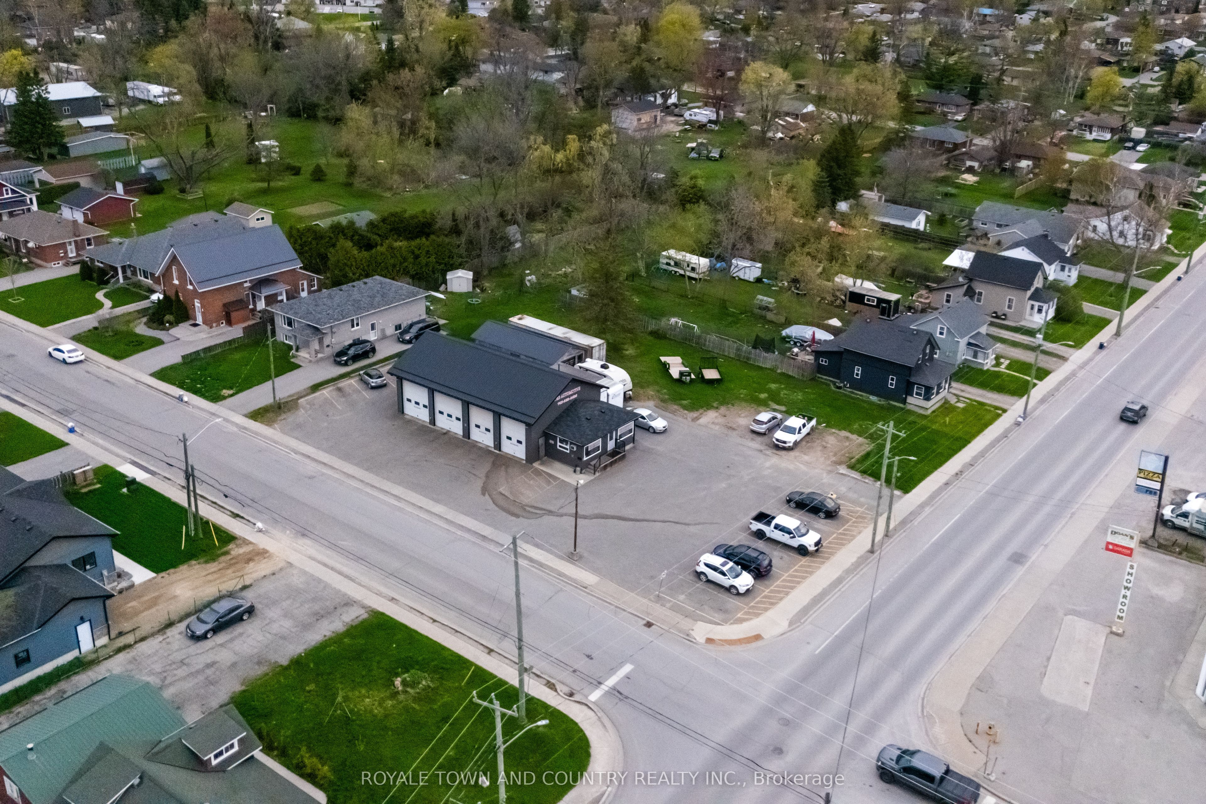 118 Queen Street Property Photo 2