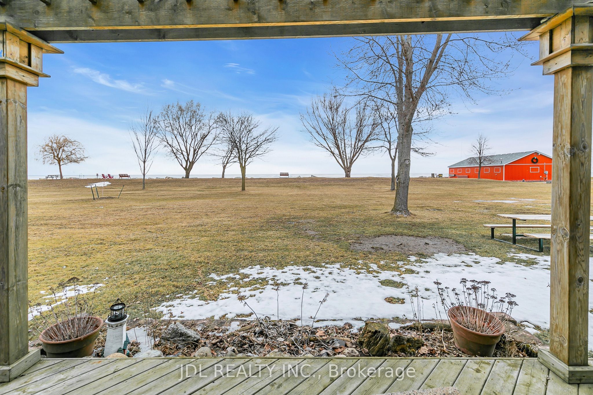 #24 - 1192 Shoreline Avenue Property Photo