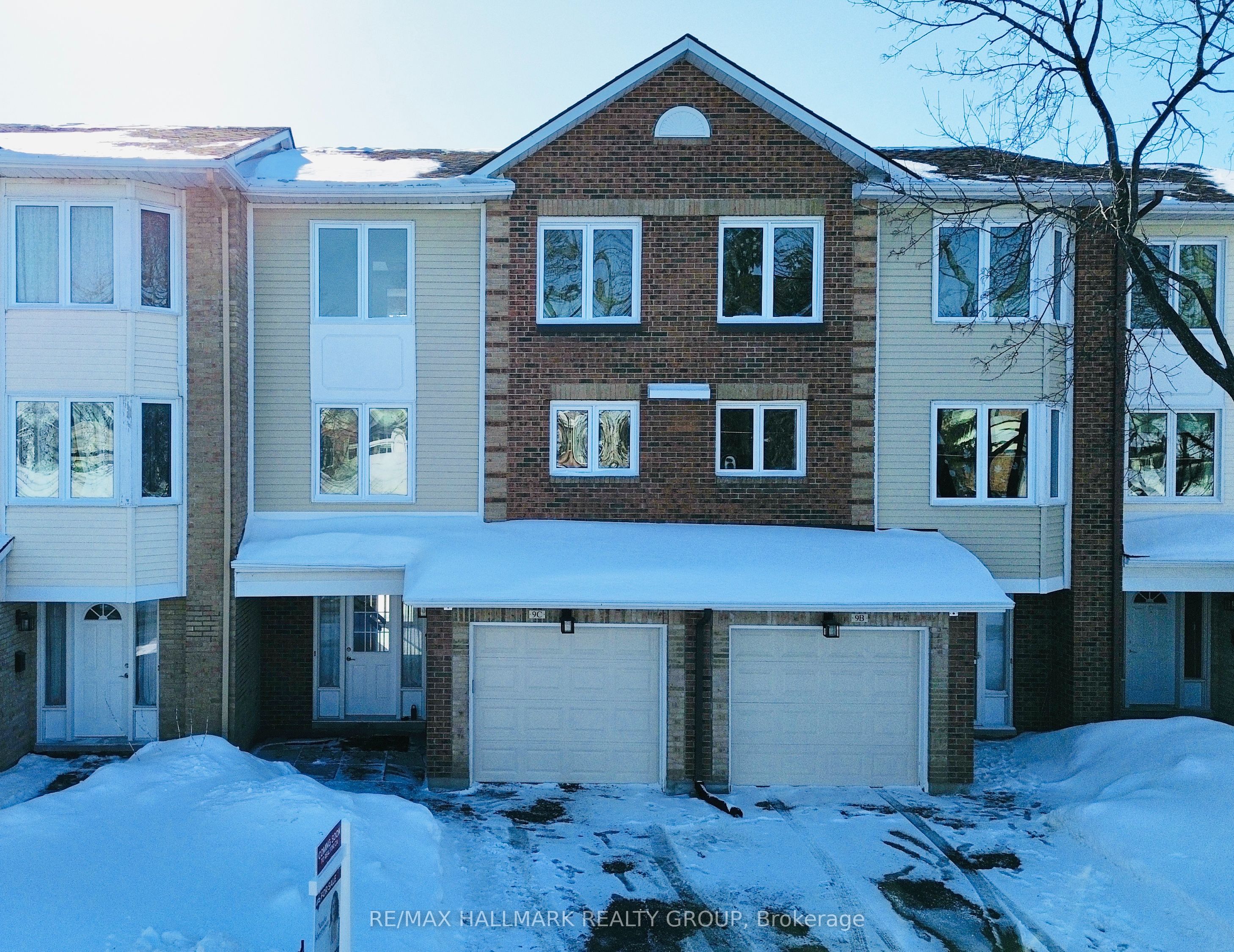 #c - 9 Castlebrook Lane Property Photo