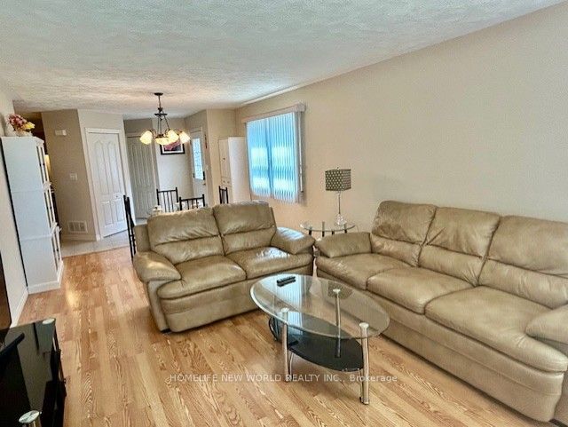 2381 9th Avenue E Property Photo 9