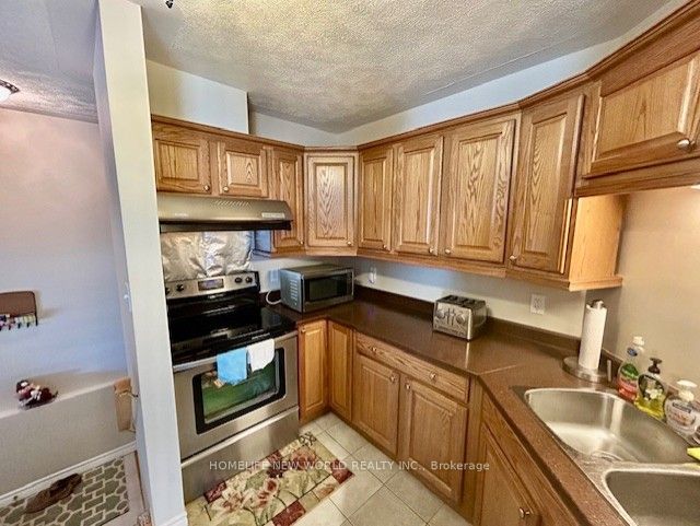 2381 9th Avenue E Property Photo 11
