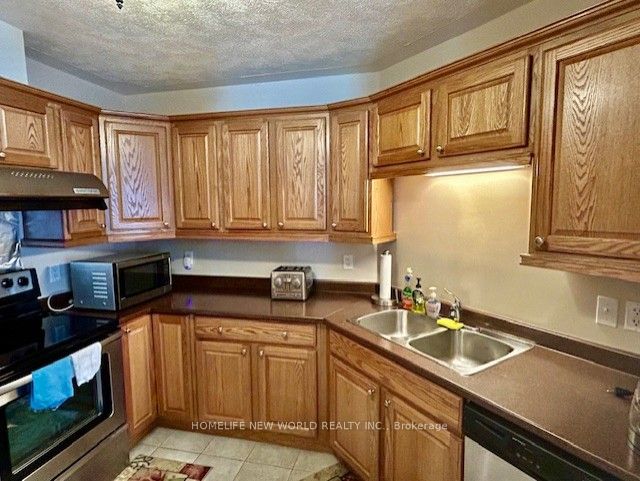 2381 9th Avenue E Property Photo 12