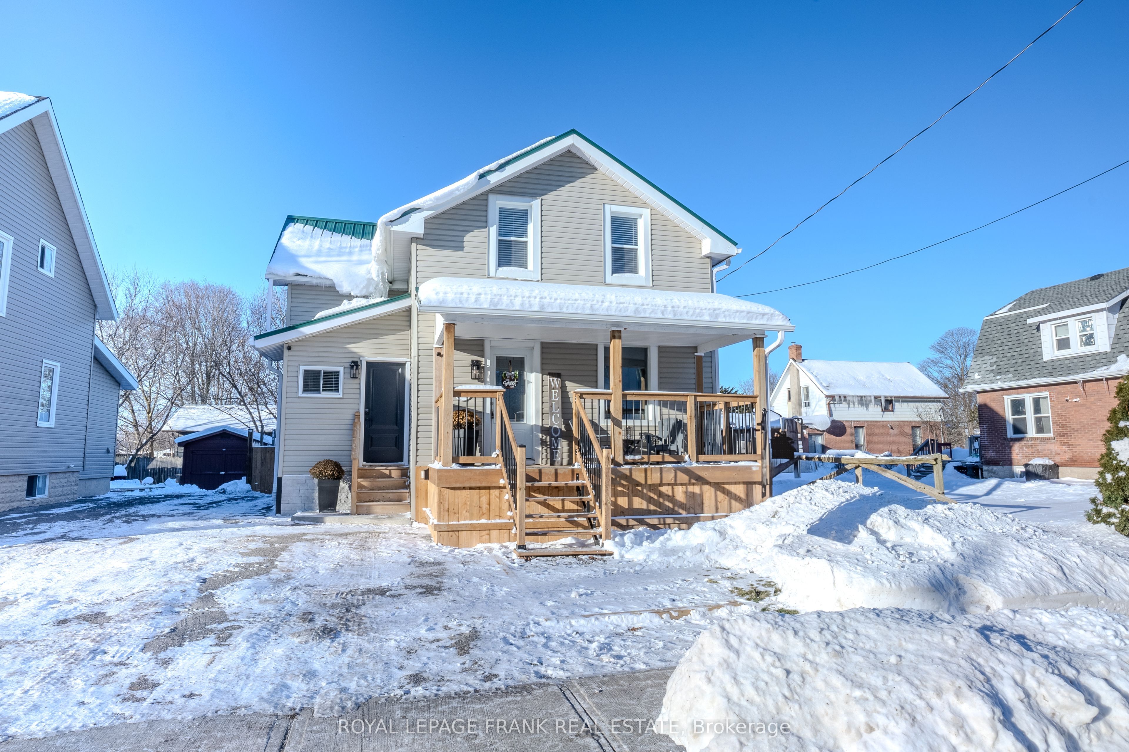 71 Cambridge St S Property Photo