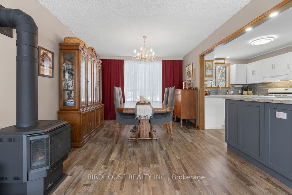 202 Mary Street Property Photo 7