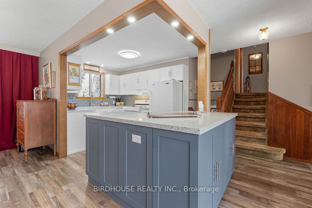 202 Mary Street Property Photo 8