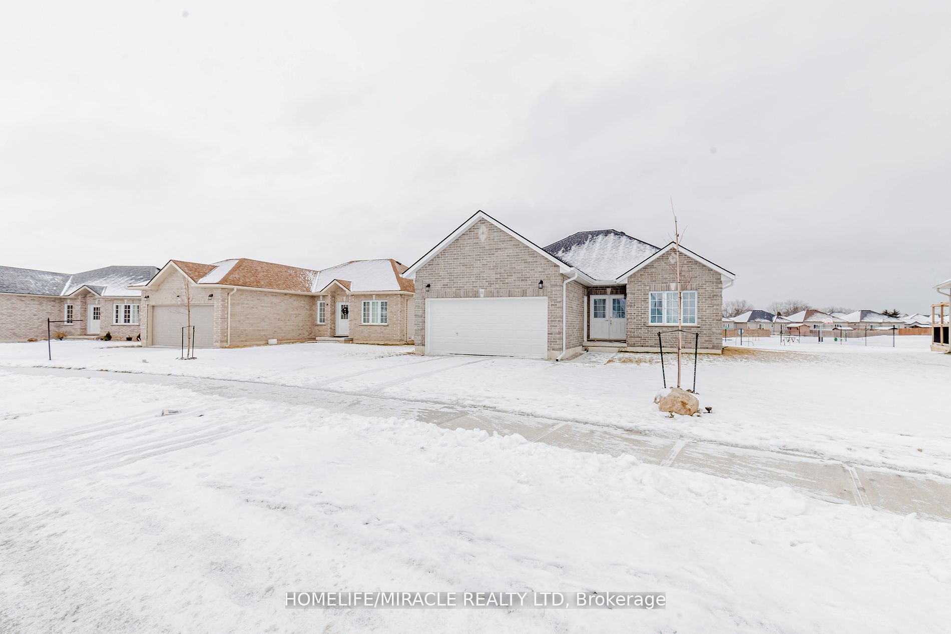 102 Delong Drive Property Photo 1