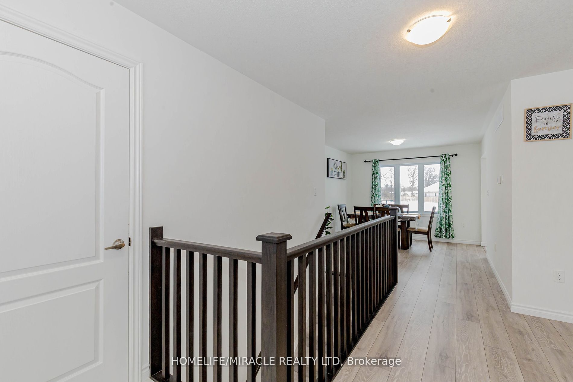 102 Delong Drive Property Photo 6