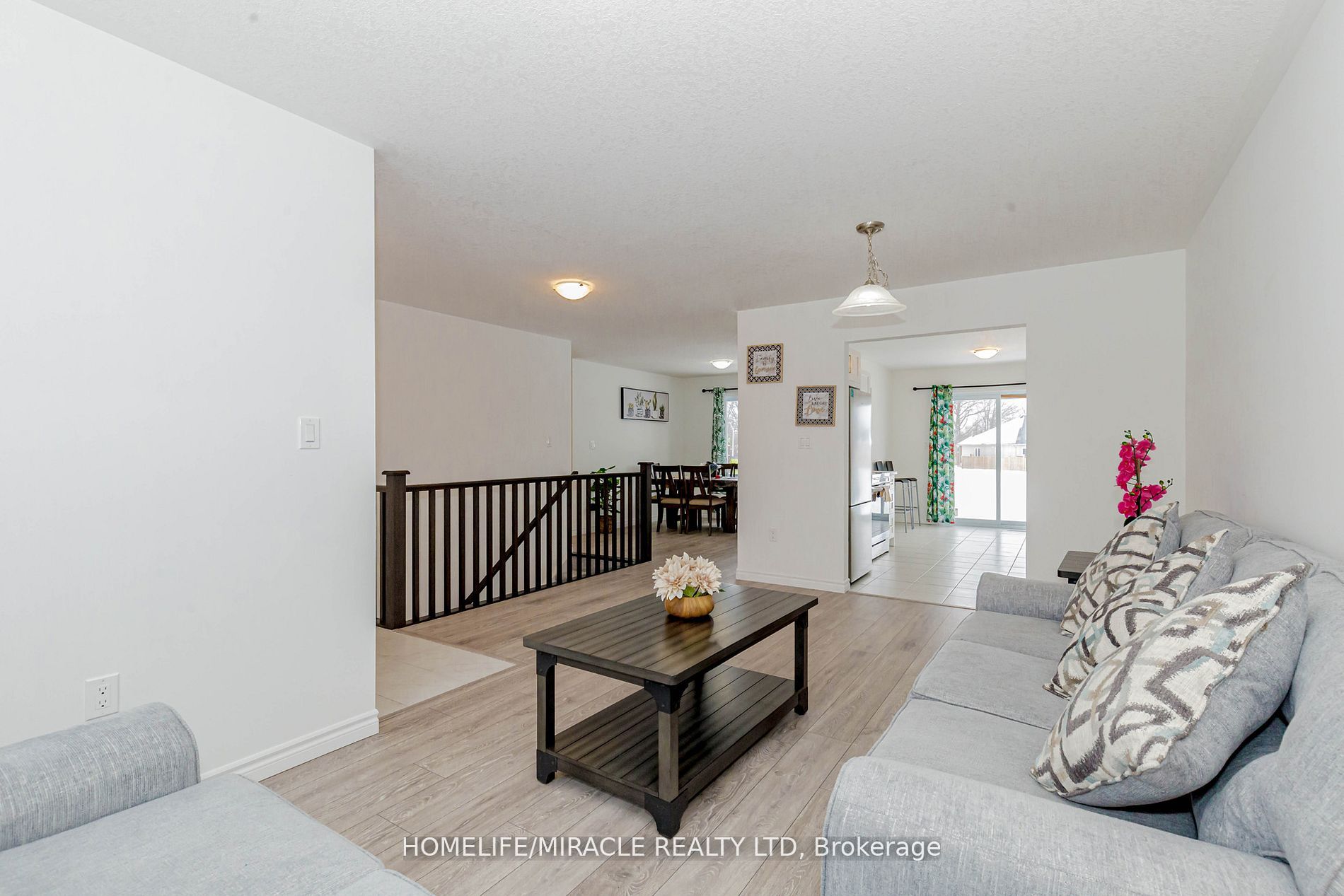 102 Delong Drive Property Photo 10