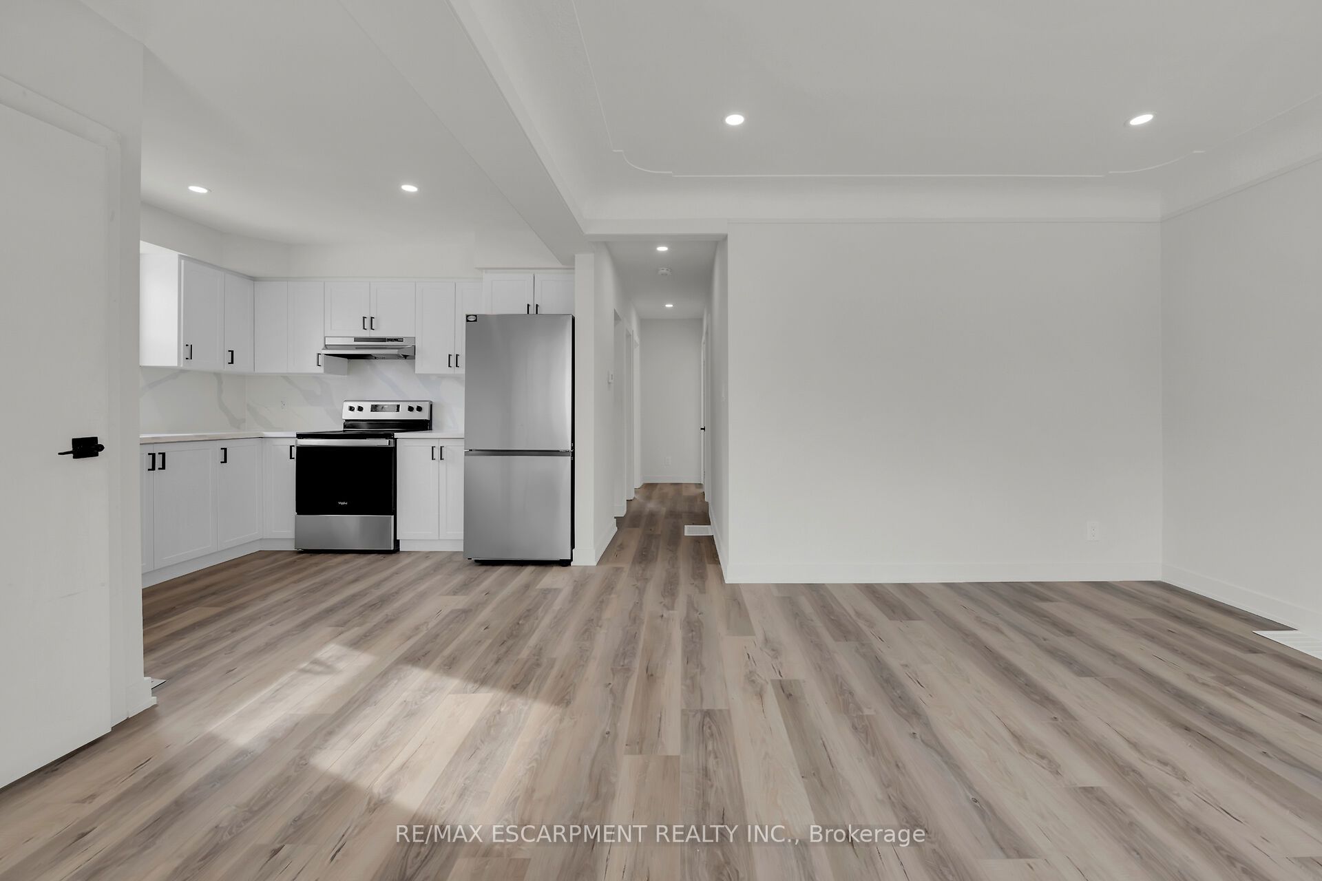 178 East 34th Street Property Photo 14