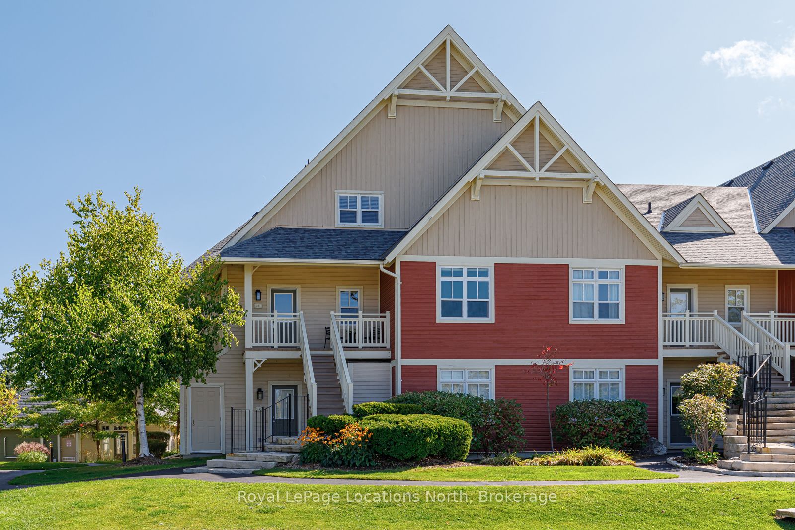 #221 - 125 Fairway Court Property Photo 3