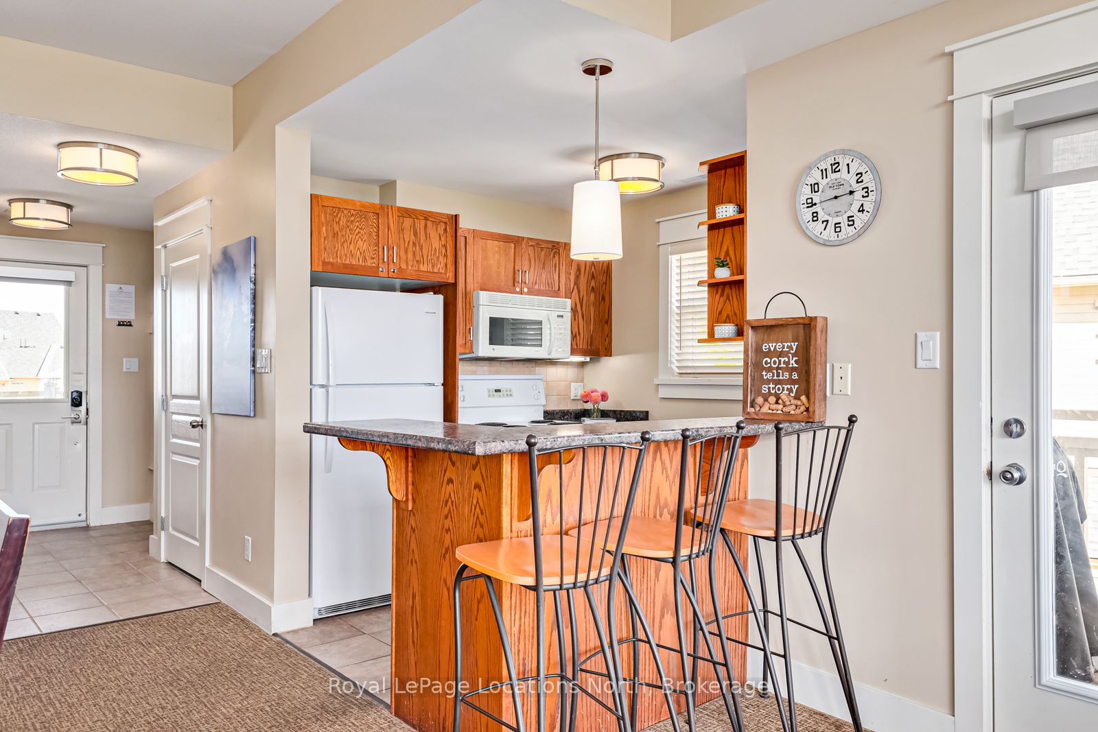#221 - 125 Fairway Court Property Photo 6