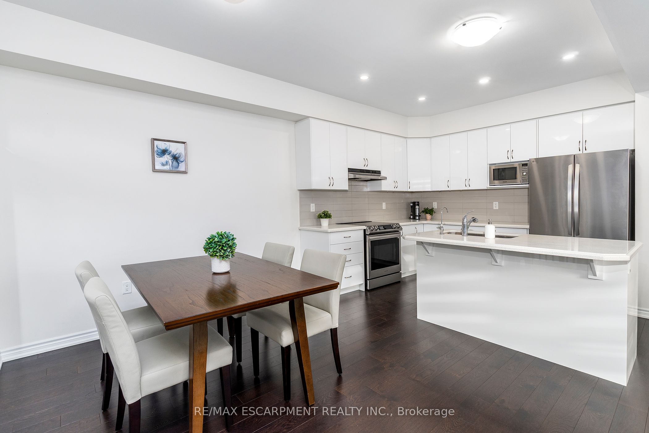 12 Stauffer Road Property Photo 9