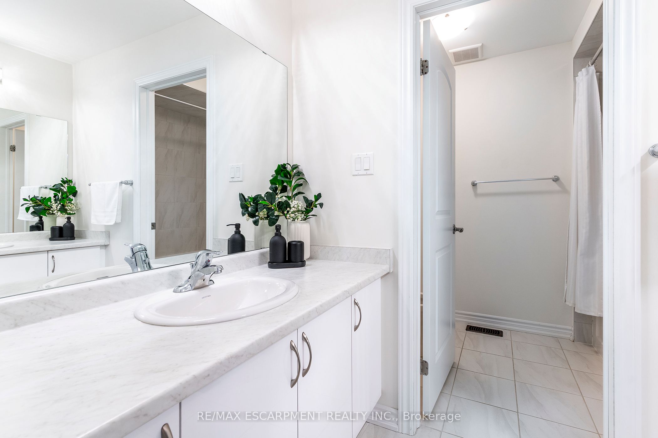 12 Stauffer Road Property Photo 19