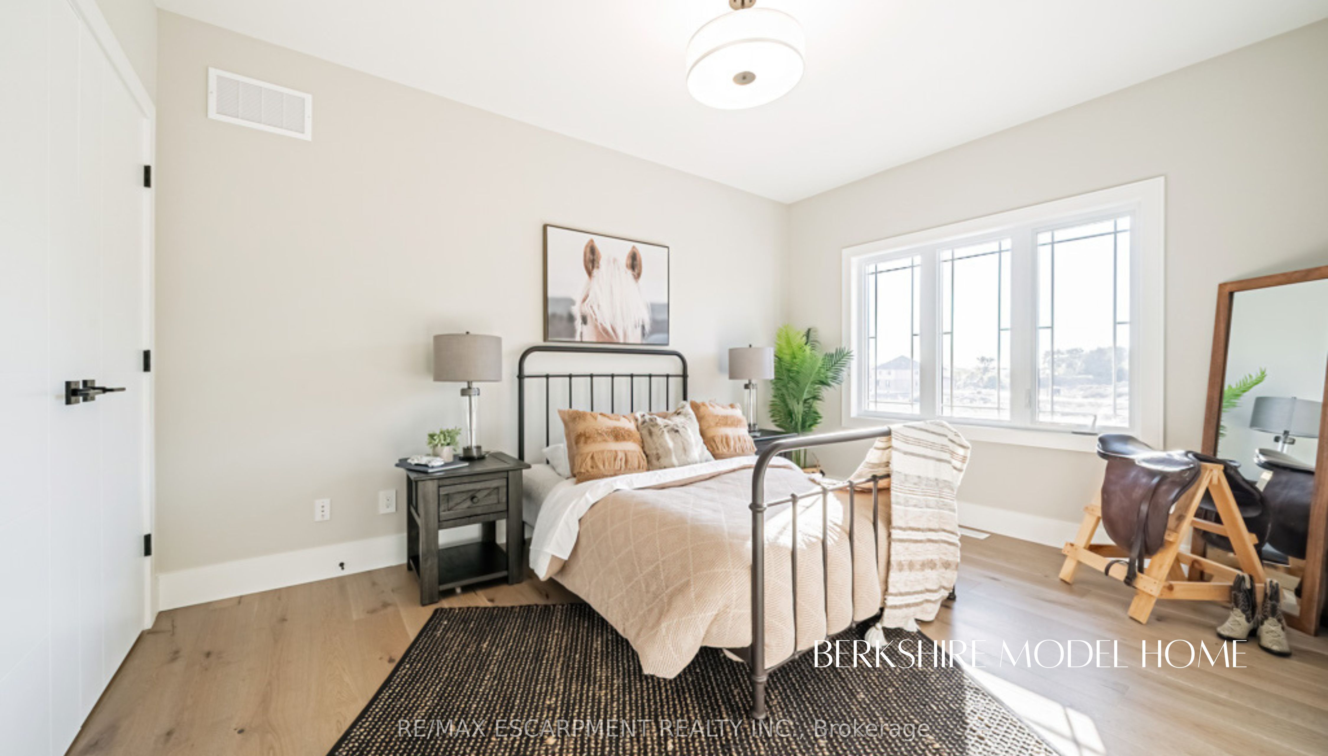 92 Hilborn Street Property Photo 16