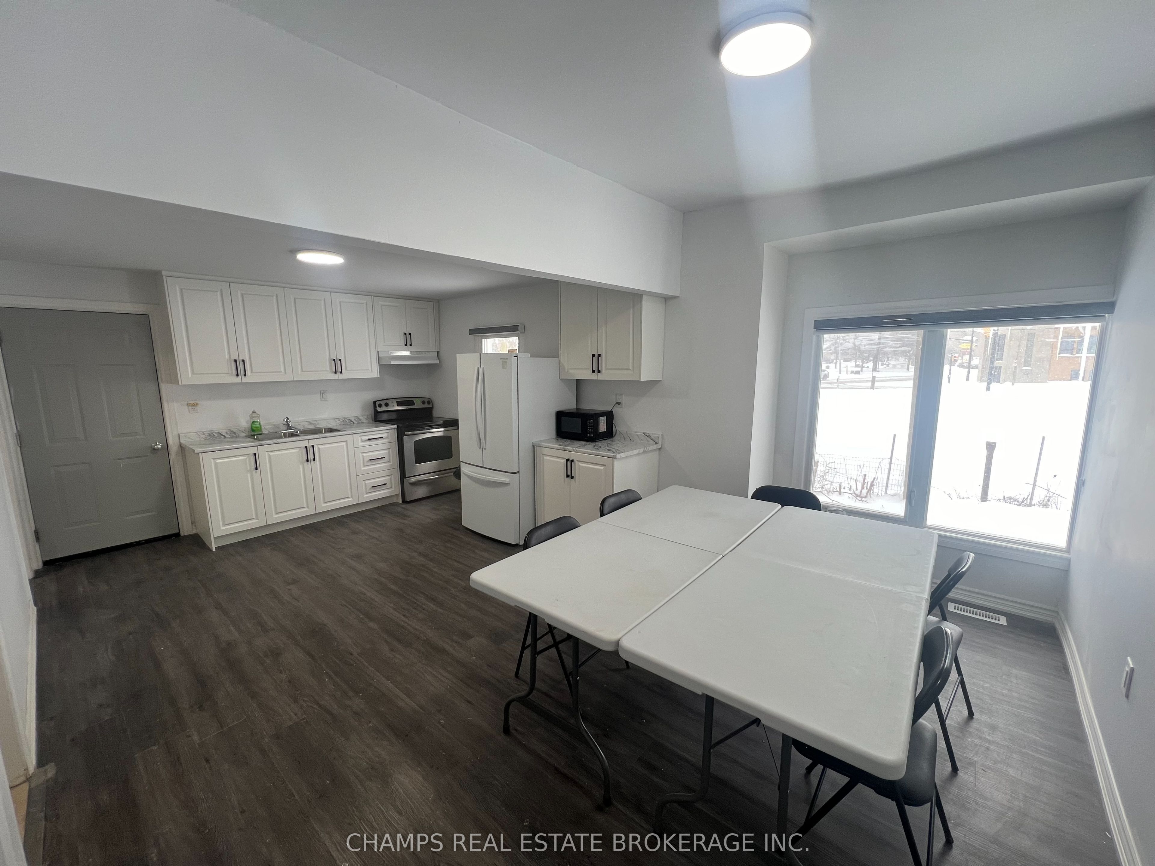 4754 First Avenue Property Photo 1