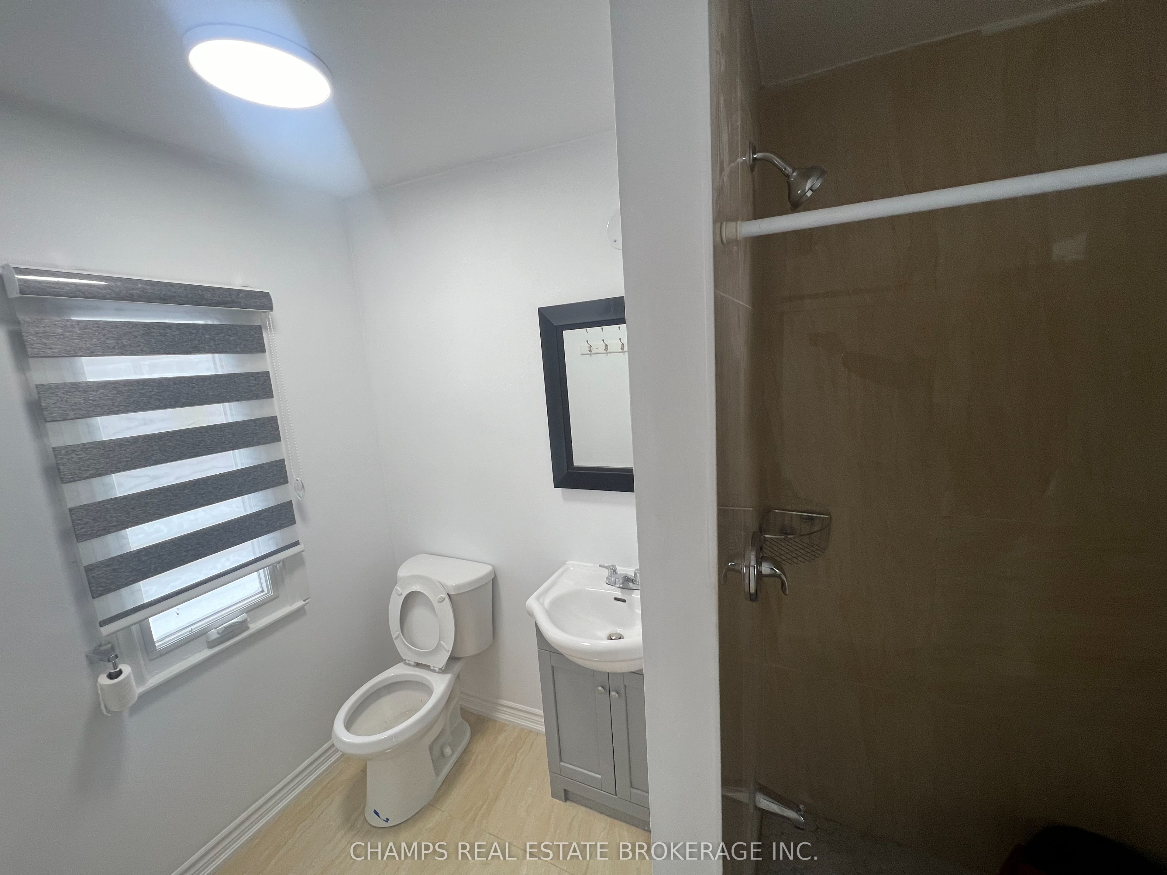 4754 First Avenue Property Photo 2