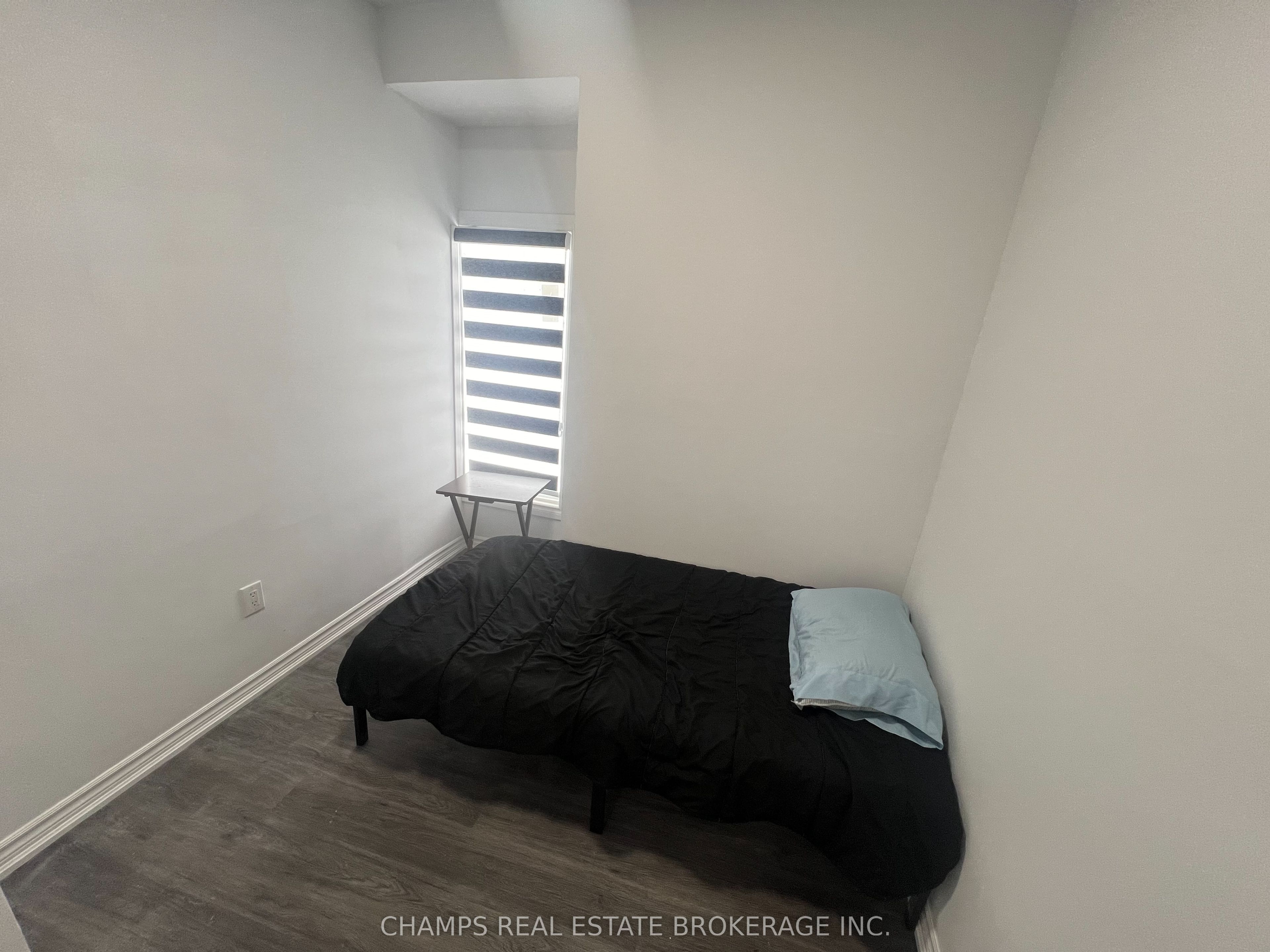 4754 First Avenue Property Photo 4