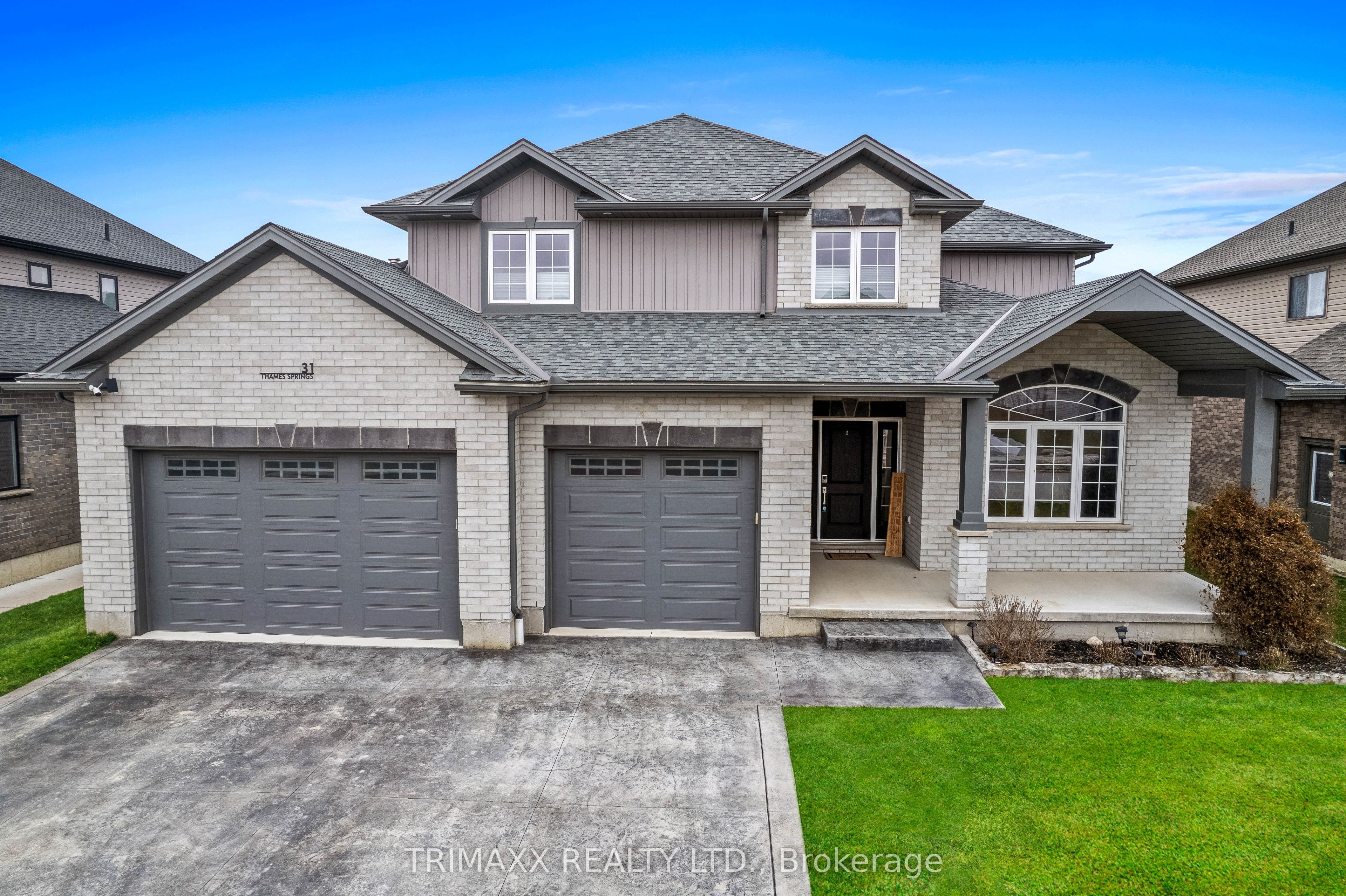 31 Thames Springs Crescent Property Photo