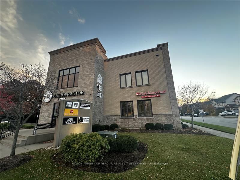 1467 Gordon St Property Photo 2