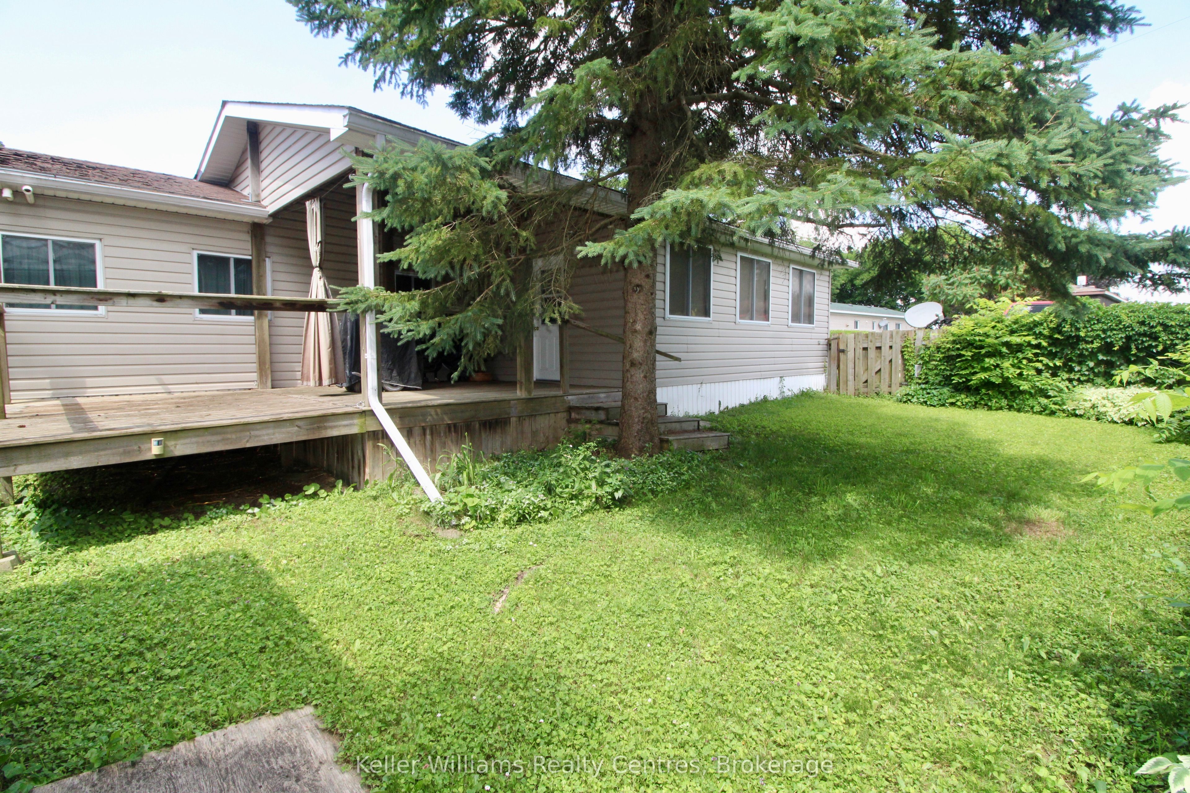 302694 Douglas Street 55 Property Photo 5