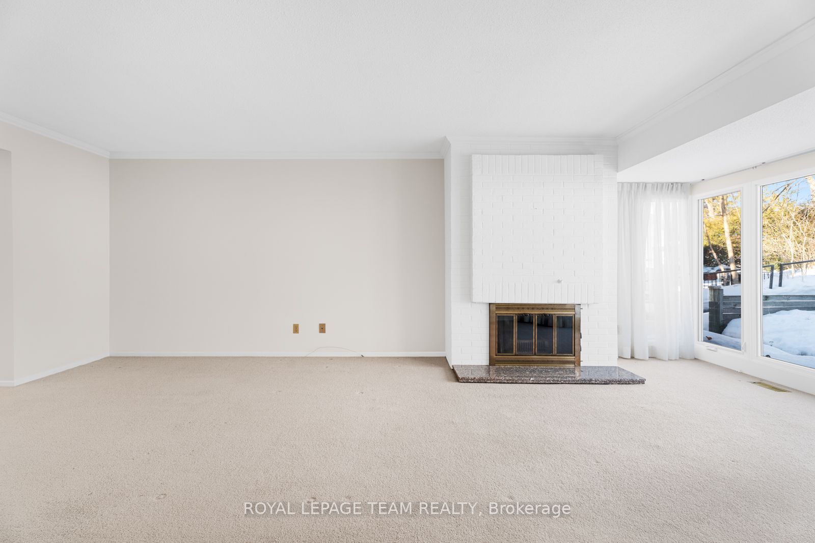 40 Belvedere Crescent Property Photo 5