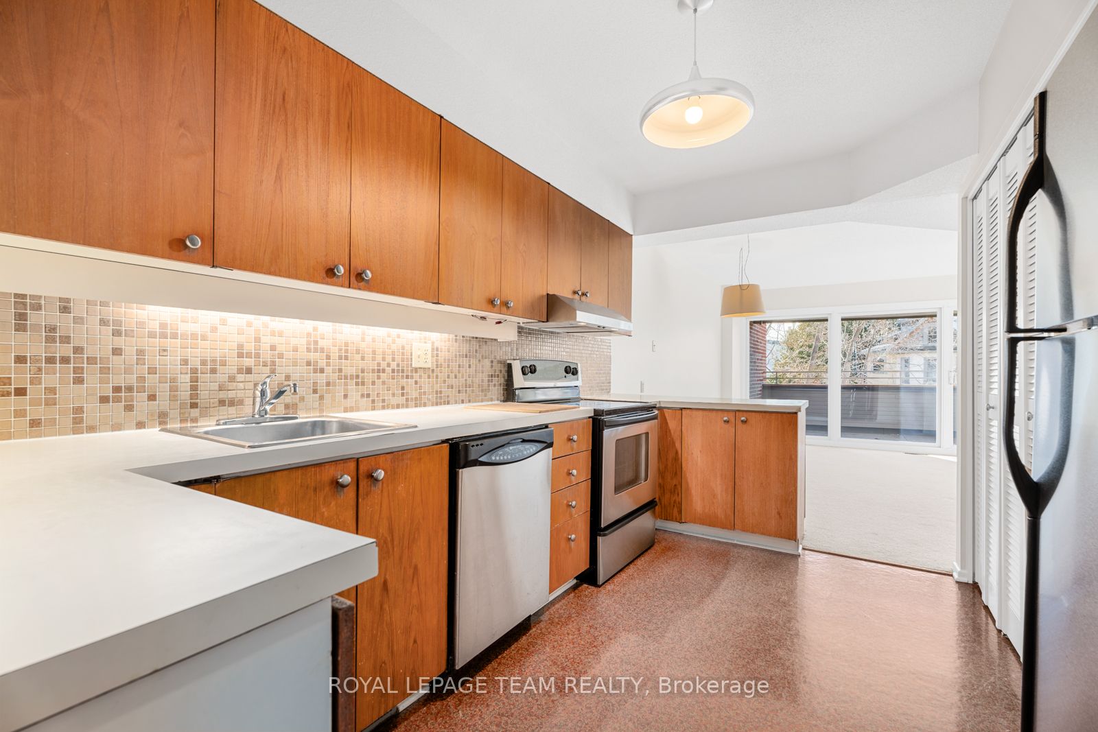 40 Belvedere Crescent Property Photo 10