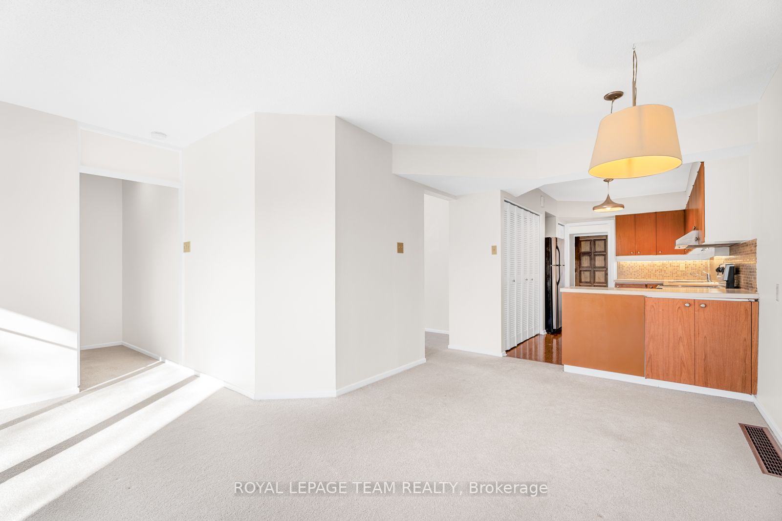40 Belvedere Crescent Property Photo 12