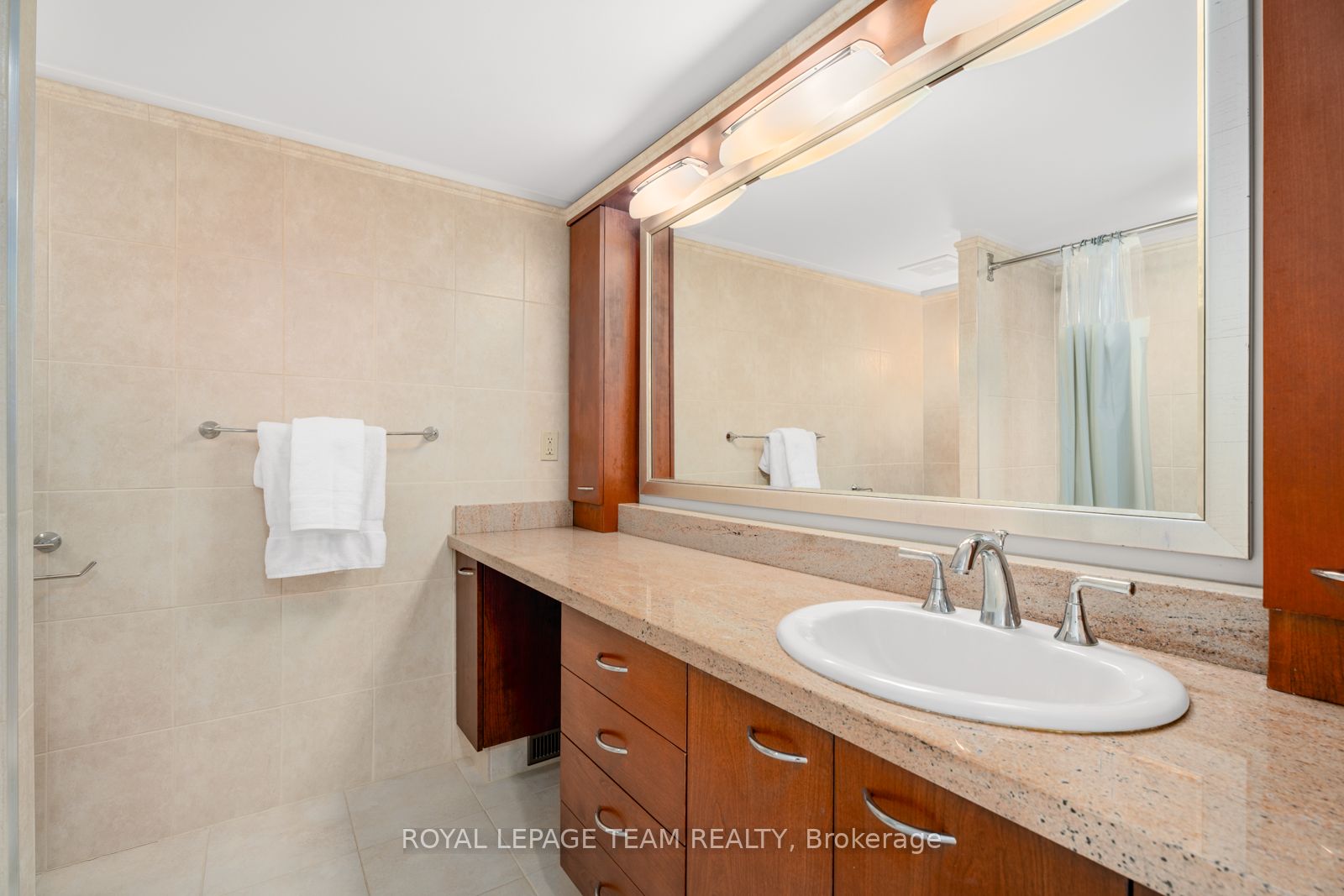 40 Belvedere Crescent Property Photo 24
