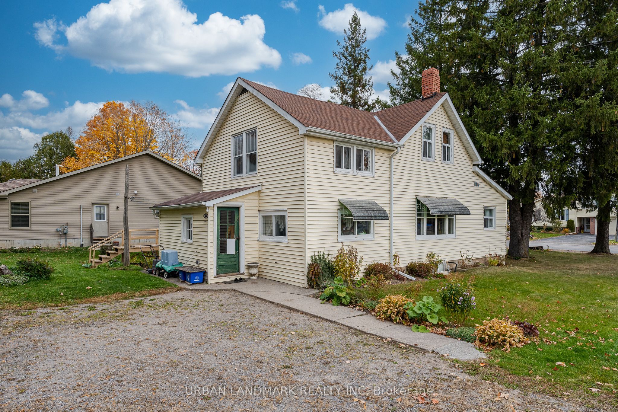 56 Wellington Street Property Photo