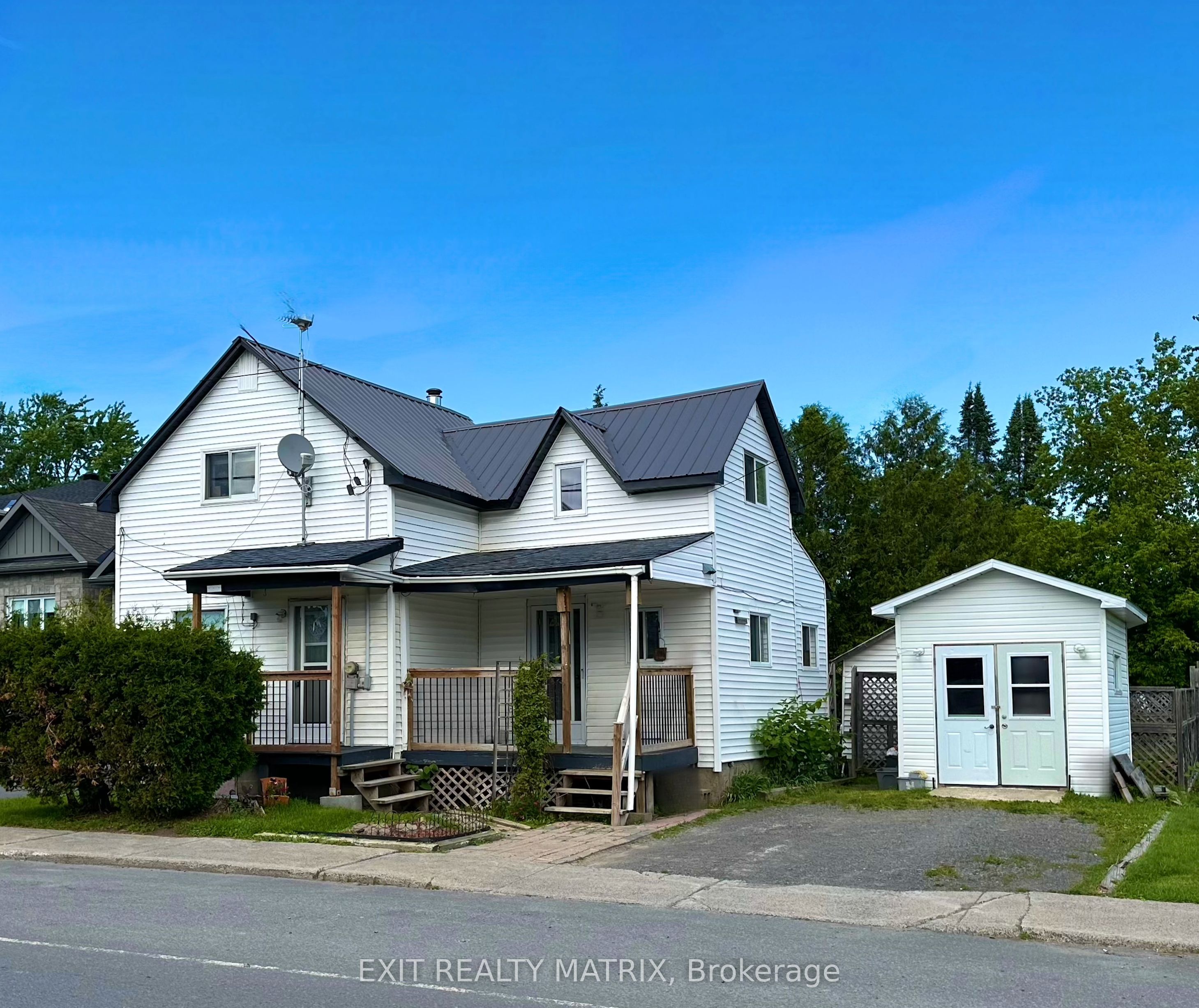 1215 Ste Marie Rd Property Photo
