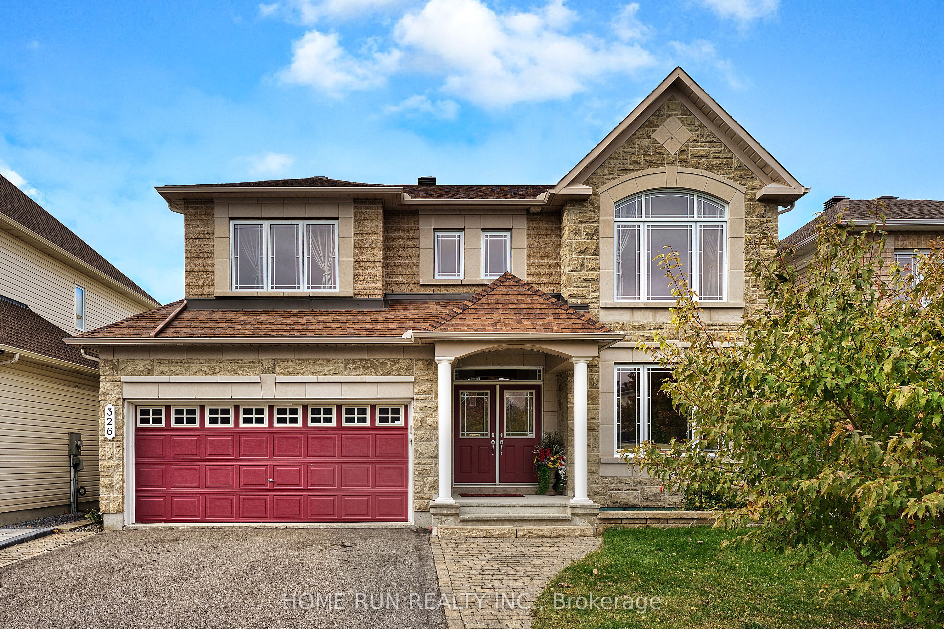 326 Branthaven Street Property Photo