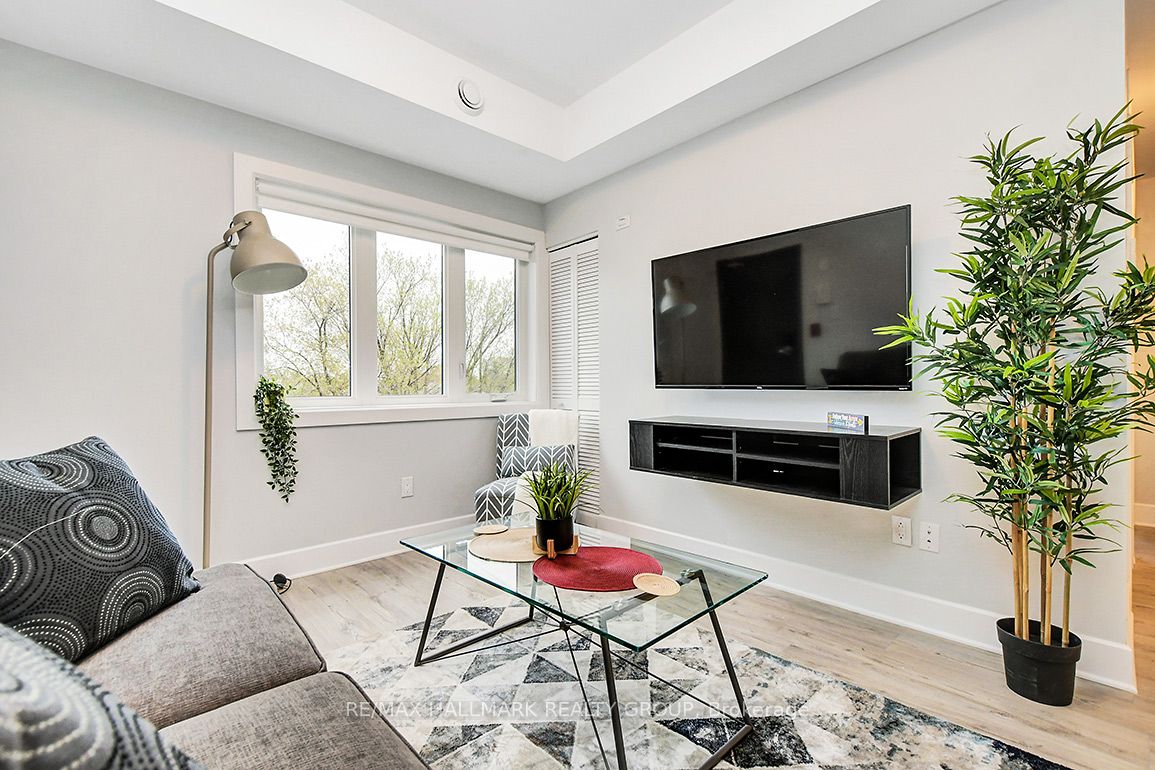 12 Jolliet Avenue Property Photo 7