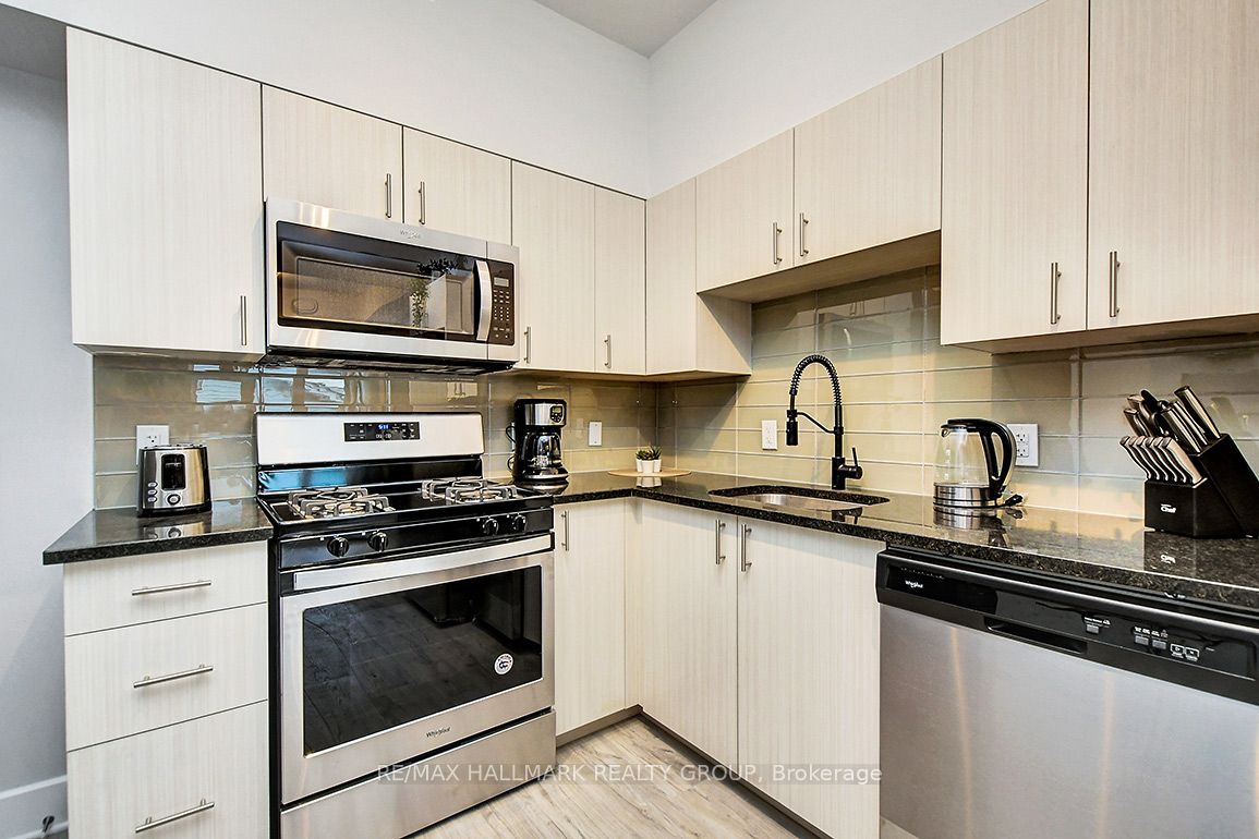12 Jolliet Avenue Property Photo 26
