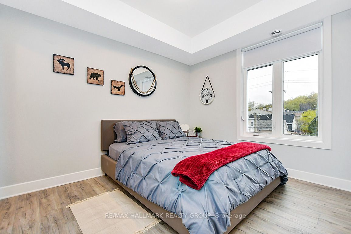12 Jolliet Avenue Property Photo 28