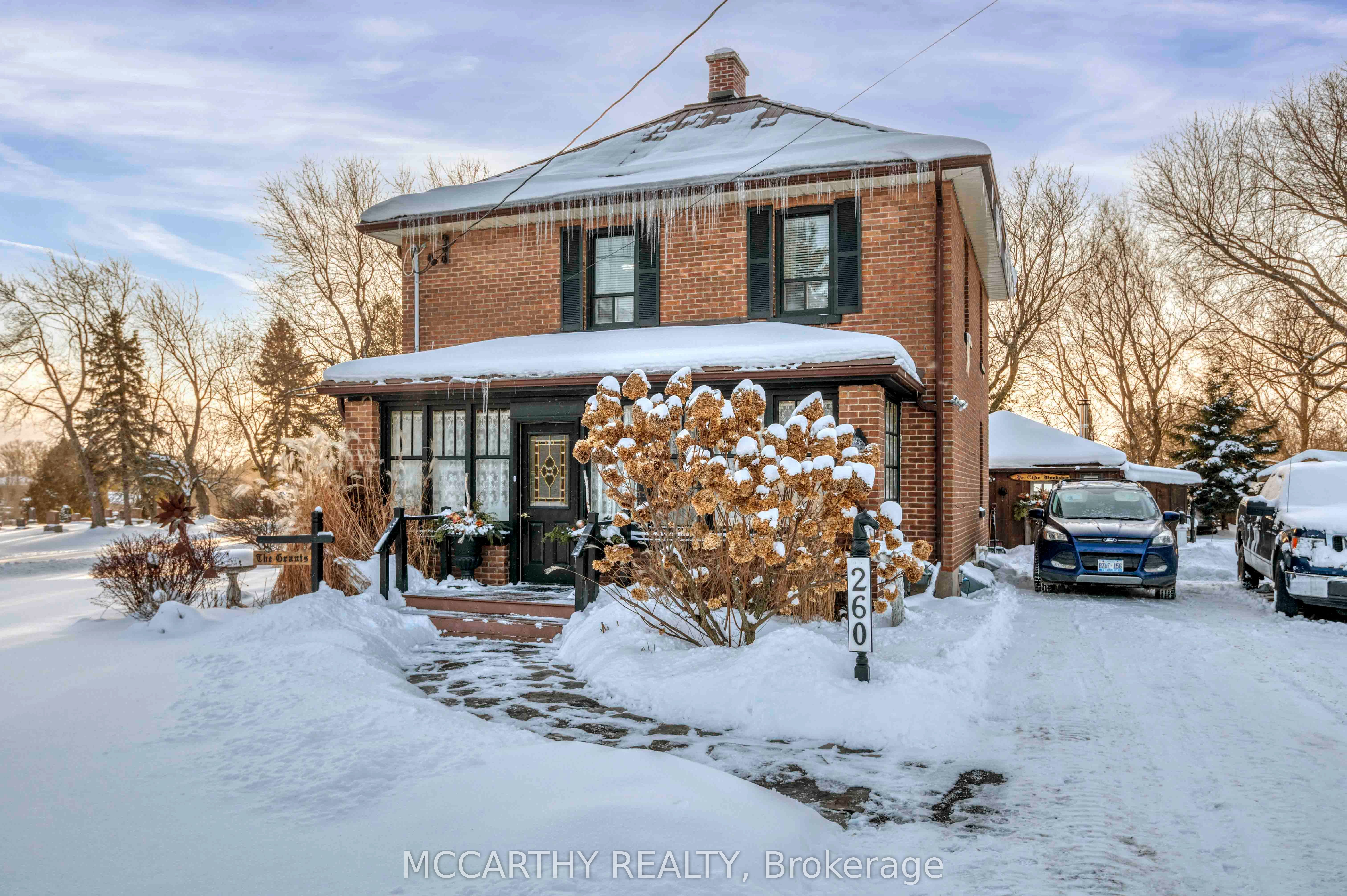 260 Main Street Property Photo