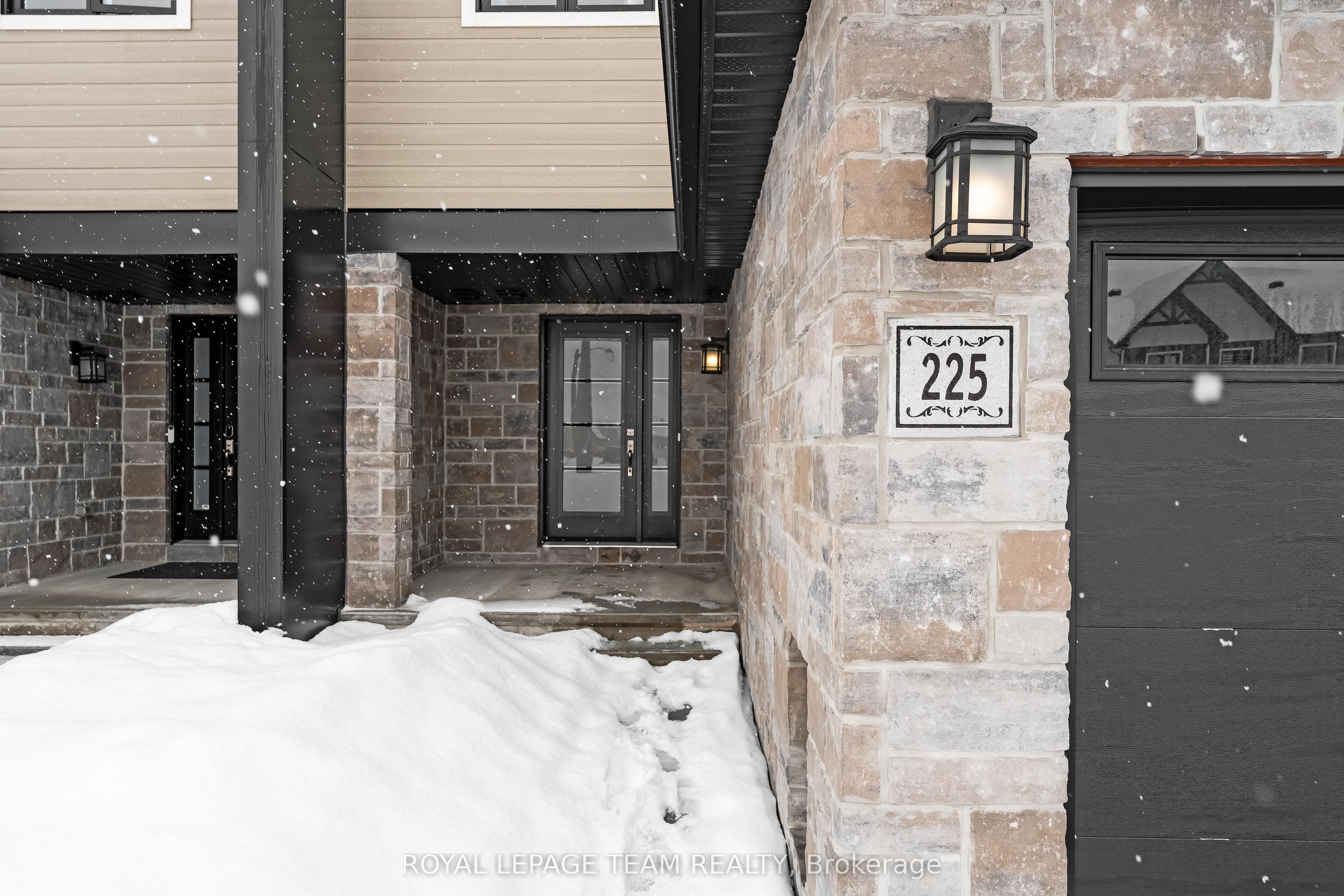 225 Dion Avenue Property Photo 2