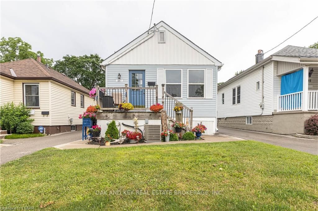 487 Burbrook Place Property Photo 1
