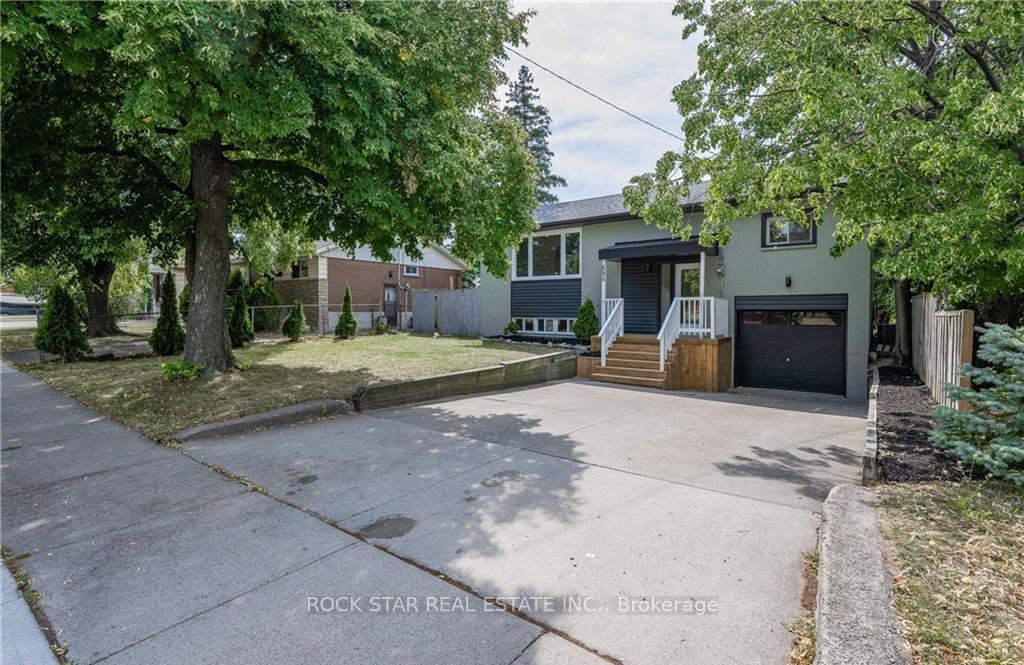 694 Upper Ottawa Street Property Photo 2