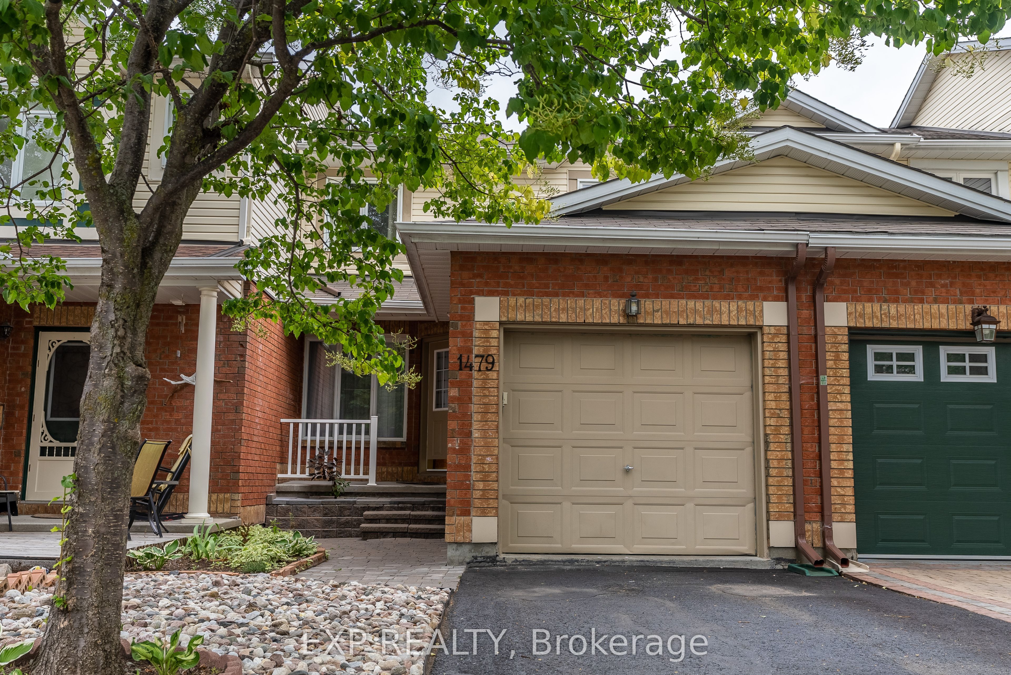 1479 Lynx Crescent Property Photo