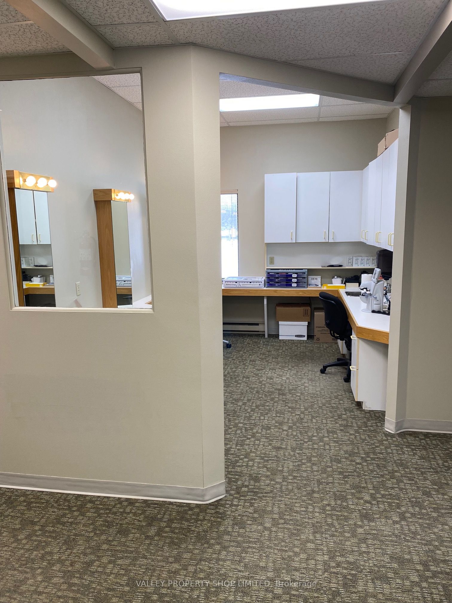 100 Victoria Street Property Photo 13