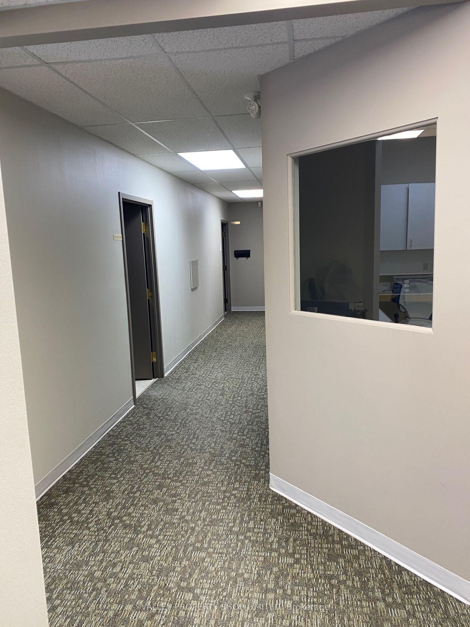 100 Victoria Street Property Photo 15