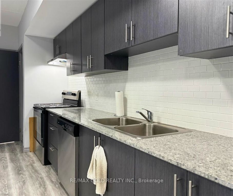 275 Larch Street 104 Property Photo 4