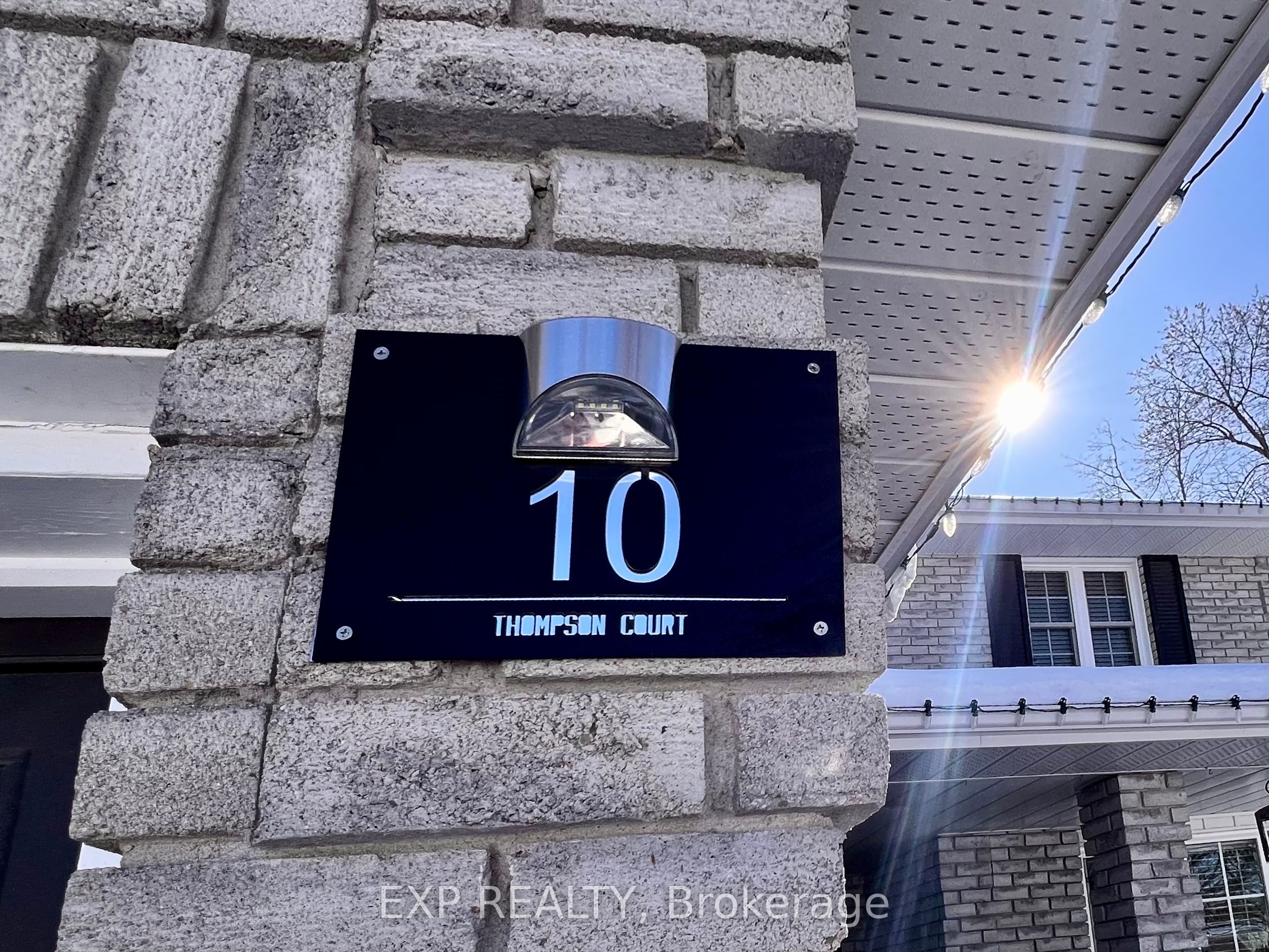 10 Thompson Court Property Photo 4