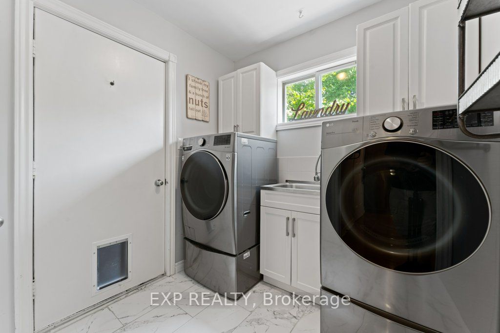10 Thompson Court Property Photo 16