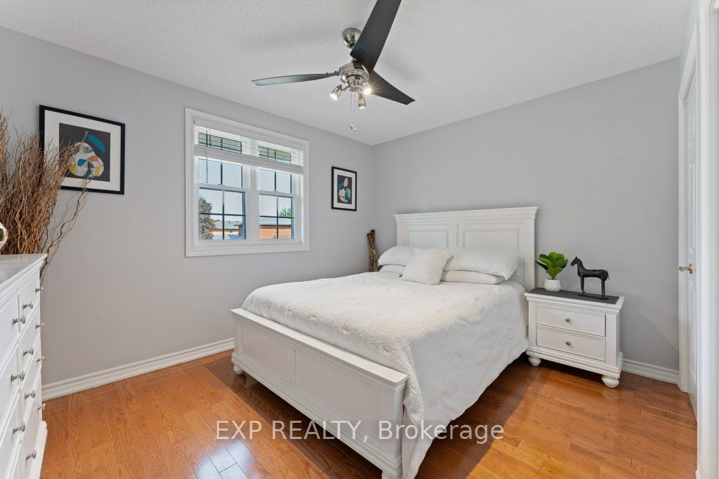 10 Thompson Court Property Photo 22