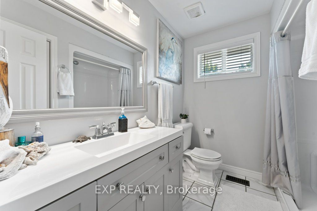 10 Thompson Court Property Photo 24