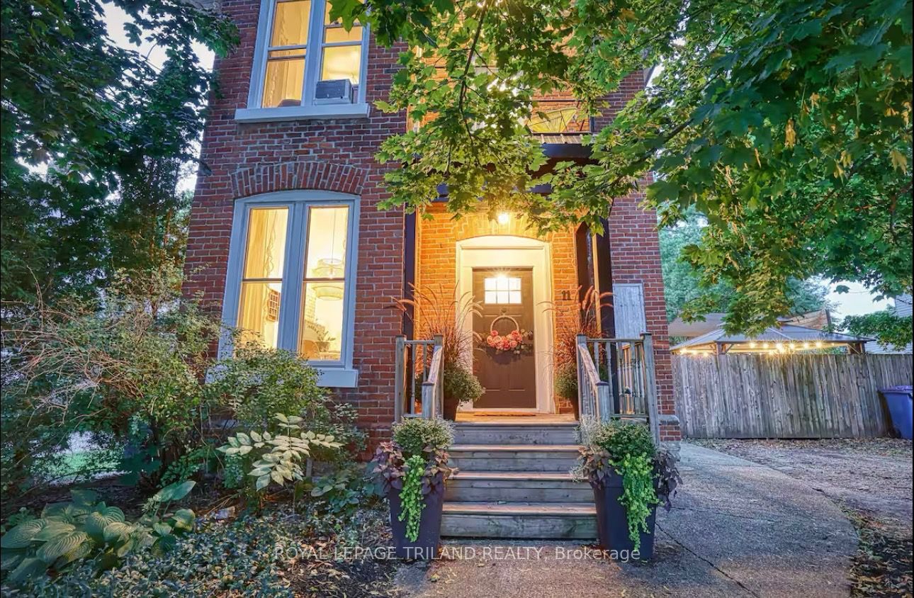 11 Maple Street Property Photo