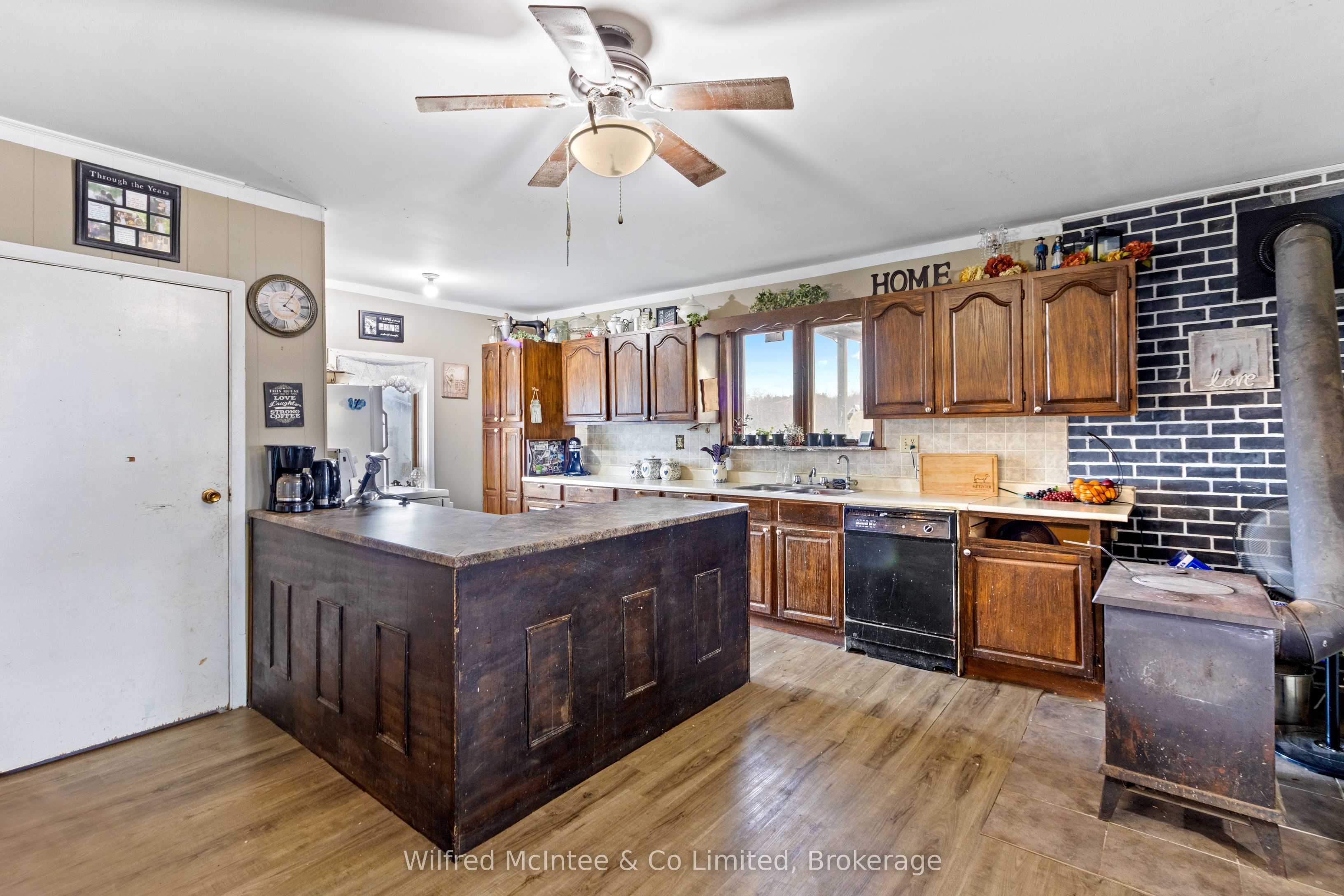 15339 6 Highway Property Photo 2