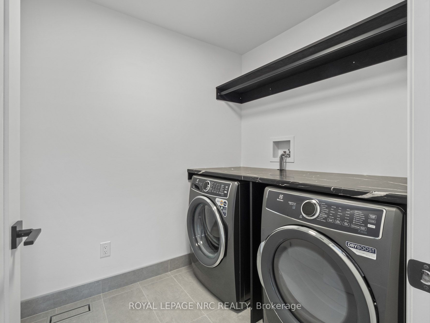 200 Klager Avenue Property Photo 23