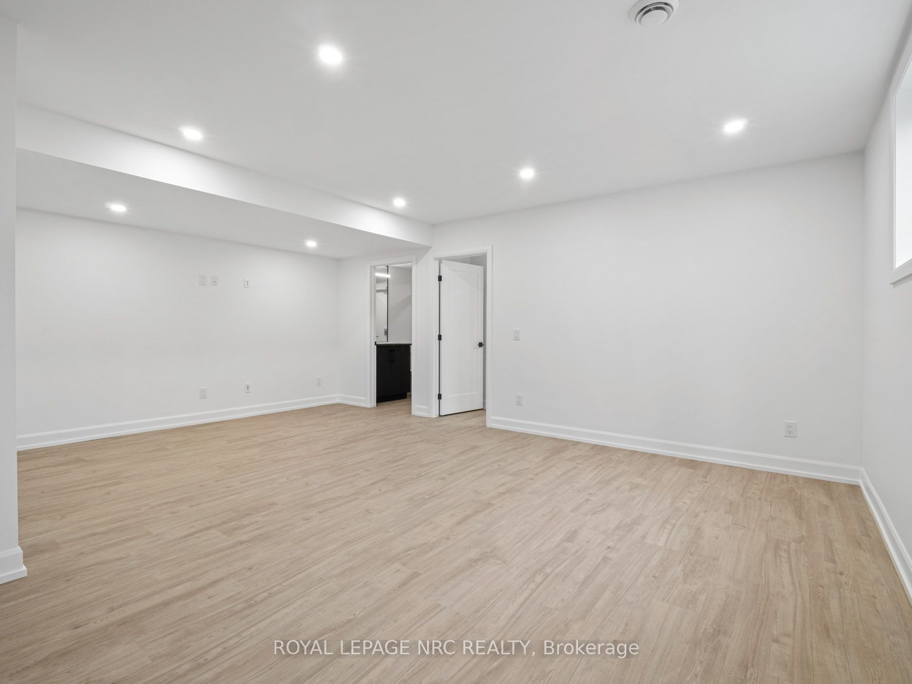 200 Klager Avenue Property Photo 34